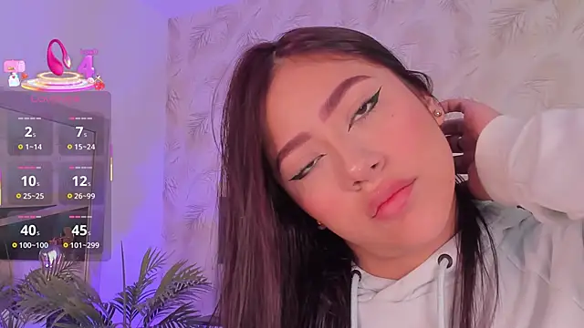 nicolle pierce online show from 24, 2, 2026