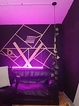 Snapshot of Gelena_Black chatting on 18, 11, 2025 Gelena Black online show from 18, 11, 2025