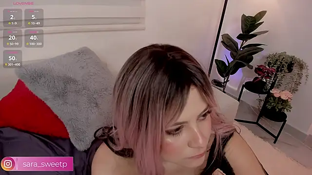 Snapshot of sara_sweet9 chatting on 2, 12, 2024 sara sweet9 online show from 2, 12, 2024