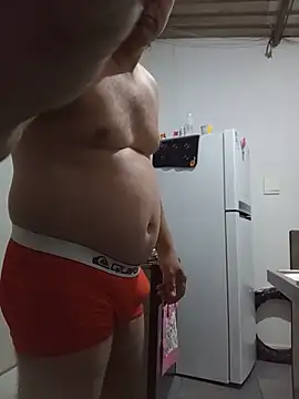 LOIROGOSTOSO87 online show from 4, 6, 2026