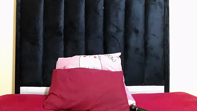 kittykhloe22 online show from 19, 2, 2026