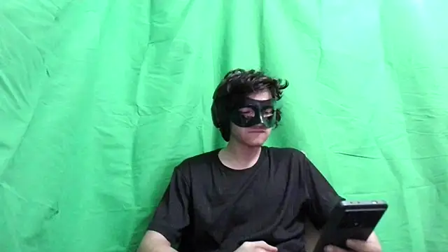 LovelyOwner com online show from 2, 1, 2025