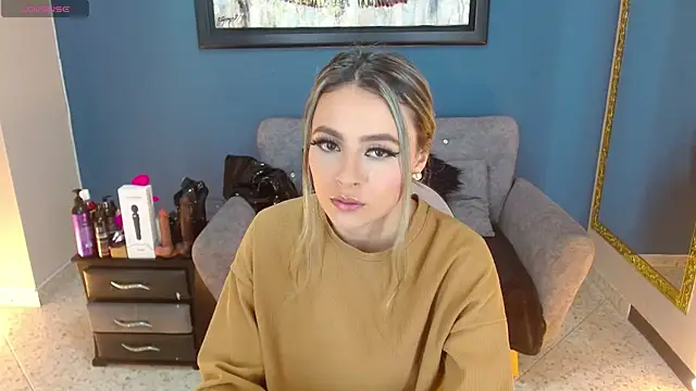 miacarperr1 online show from 15, 3, 2025