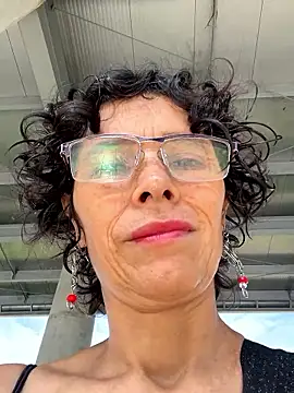 MireyaTorresGu online show from 20, 10, 2025