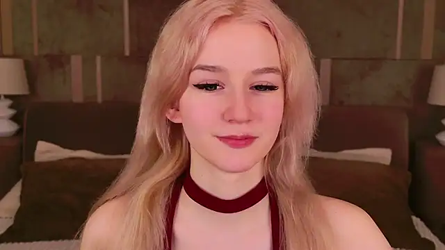 Snapshot of NaomiLoys chatting on 16, 3, 2025 NaomiLoys online show from 16, 3, 2025