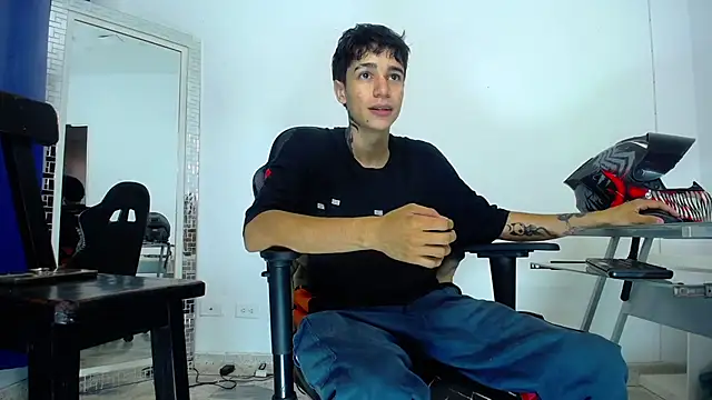 Zacktk7 online show from 8, 1, 2025