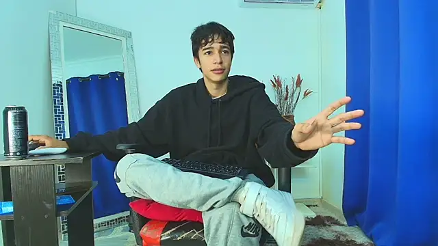 Zacktk7 online show from 18, 2, 2025