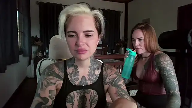 Snapshot of Alexandersonxo chatting on 4, 3, 2026 Alexandersonxo online show from 4, 3, 2026