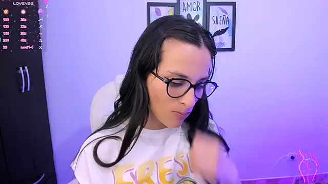 Snapshot of mariaan_m_ chatting on 4, 1, 2025 mariaan m online show from 4, 1, 2025