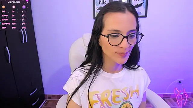 Snapshot of mariaan_m_ chatting on 4, 1, 2025 mariaan m online show from 4, 1, 2025