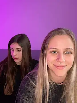 lunawolf21 online show from 10, 12, 2024