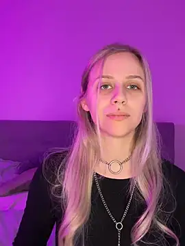 lunawolf21 online show from 16, 1, 2025