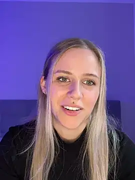 lunawolf21 online show from 20, 2, 2025