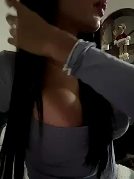 Lolitacooper online show from 3, 12, 2025