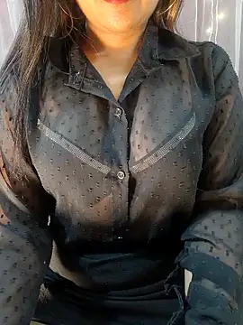 Snapshot of deslisexpriya chatting on 3, 2, 2026 deslisexpriya online show from 3, 2, 2026