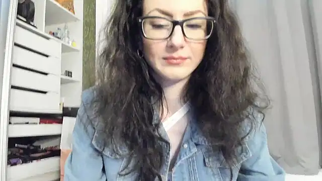 Snapshot of Baby_Jewel chatting on 17, 10, 2025 Baby Jewel online show from 17, 10, 2025
