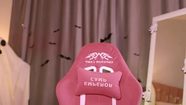 Kim Oberlin  online show from 20, 10, 2025