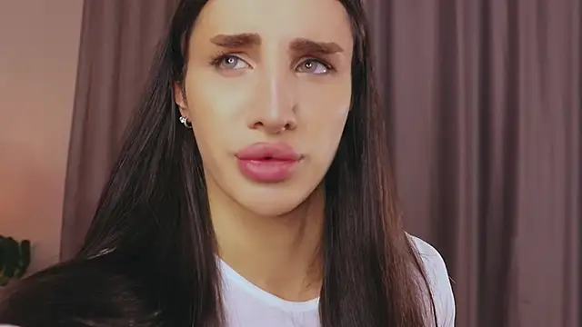 Kim Oberlin  online show from 7, 11, 2025