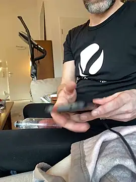 Gilgamesch1704 online show from 29, 1, 2025