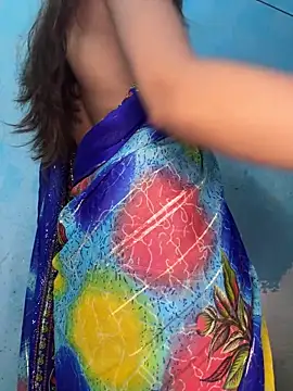 Lunaxx001 online show from 12, 4, 2026