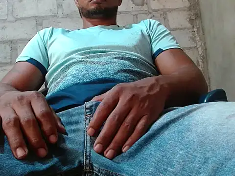 Snapshot of fernandez_latinblackk chatting on 28, 10, 2025 fernandez latinblackk online show from 28, 10, 2025