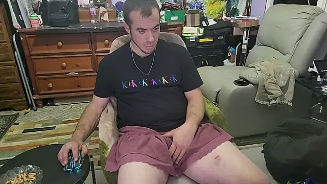 Snapshot of ScubaStevex chatting on 22, 12, 2025 ScubaStevex online show from 22, 12, 2025