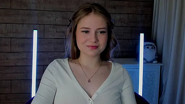 Snapshot of SelinSwarovski chatting on 20, 3, 2025 SelinSwarovski online show from 20, 3, 2025