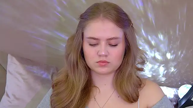 SelinSwarovski online show from 20, 10, 2025