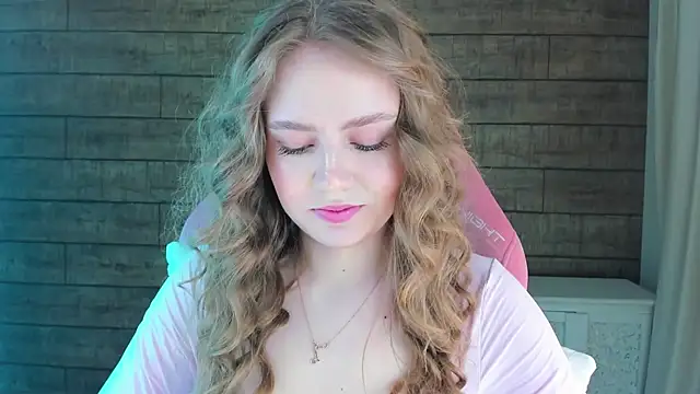 SelinSwarovski online show from 13, 3, 2026