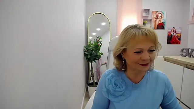 Snapshot of Milla_Cutie18 chatting on 6, 4, 2026 Milla Cutie18 online show from 6, 4, 2026