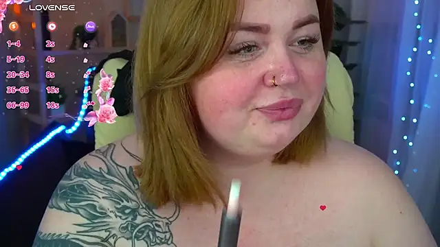 ZaraReignn online show from 12, 1, 2025