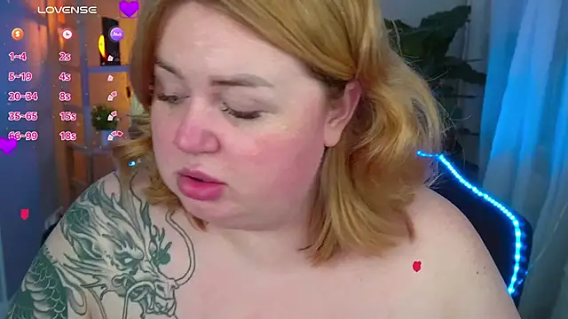 ZaraReignn online show from 12, 2, 2025