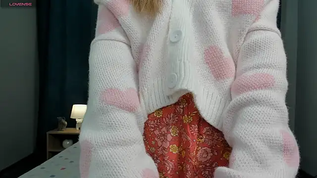 MayBennett online show from 30, 12, 2024