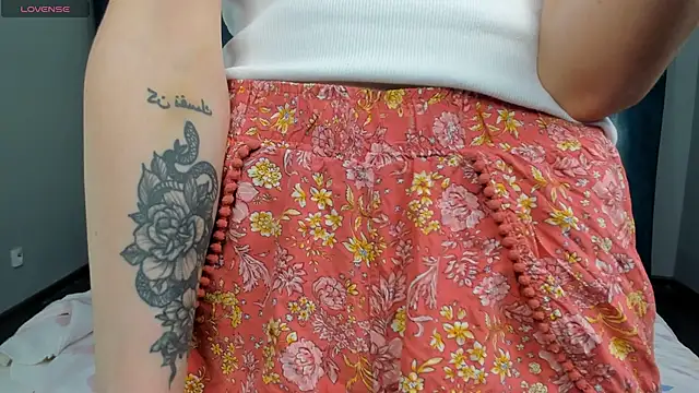 MayBennett online show from 30, 12, 2024