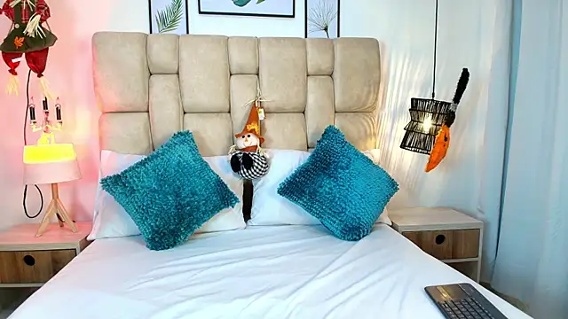 AdharaSmithh online show from 29, 10, 2025