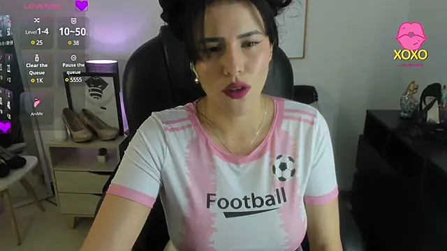 Snapshot of RuthEvans_ chatting on 17, 1, 2025 RuthEvans online show from 17, 1, 2025
