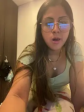 Snapshot of girl_anni chatting on 28, 1, 2025 girl anni online show from 28, 1, 2025