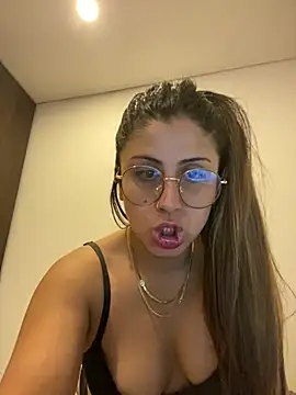 Snapshot of girl_anni chatting on 31, 1, 2025 girl anni online show from 31, 1, 2025