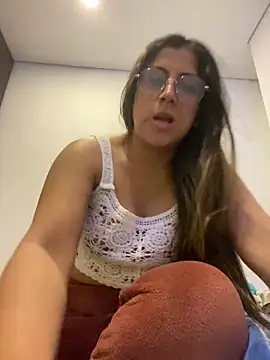Snapshot of girl_anni chatting on 10, 3, 2025 girl anni online show from 10, 3, 2025