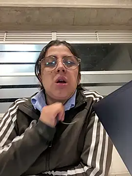 Snapshot of girl_anni chatting on 13, 3, 2025 girl anni online show from 13, 3, 2025