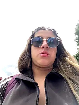 Snapshot of girl_anni chatting on 6, 10, 2025 girl anni online show from 6, 10, 2025