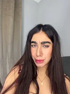 Snapshot of Meryem_Queen chatting on 17, 5, 2026 Meryem Queen online show from 17, 5, 2026