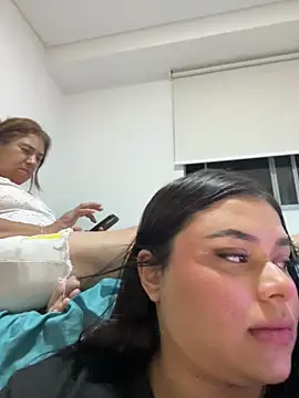 alissonfernandez  online show from 2, 2, 2025