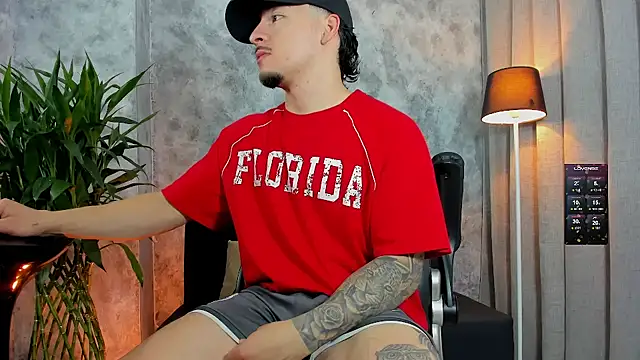 boyc022  online show from 21, 11, 2025