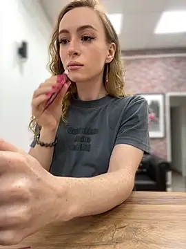  AngelMoon  online show from 18, 9, 2025