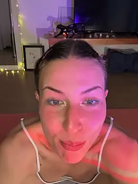  ExoticGirl online show from 6, 3, 2025