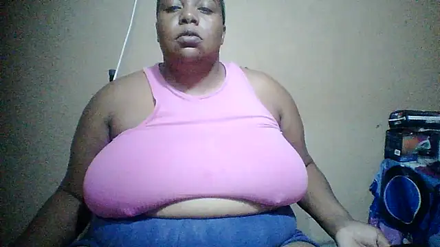 Snapshot of bustyboobs6 chatting on 24, 2, 2026 bustyboobs6 online show from 24, 2, 2026