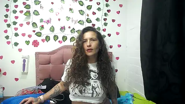 Snapshot of Leyla_Horny_Bg chatting on 24, 1, 2025 Leyla Horny Bg online show from 24, 1, 2025
