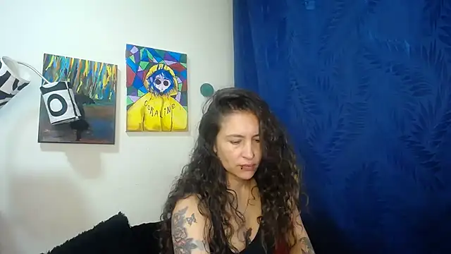 Snapshot of Leyla_Horny_Bg chatting on 6, 10, 2025 Leyla Horny Bg online show from 6, 10, 2025