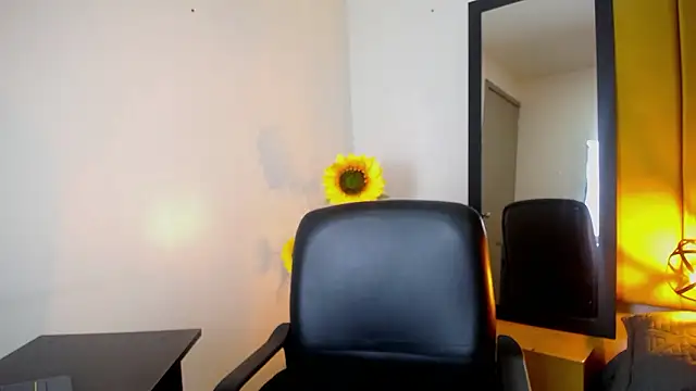 Snapshot of Lupiita223 chatting on 4, 2, 2026 Lupiita223 online show from 4, 2, 2026